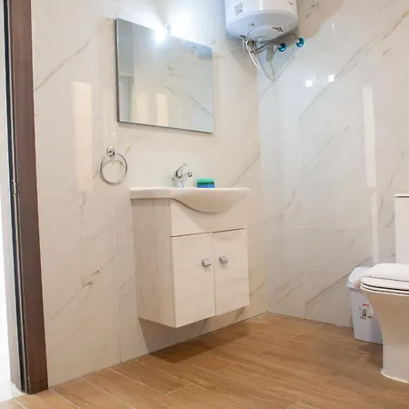 Modern 3-bedroom With Balcony & Ac, Gozo * Xewkija